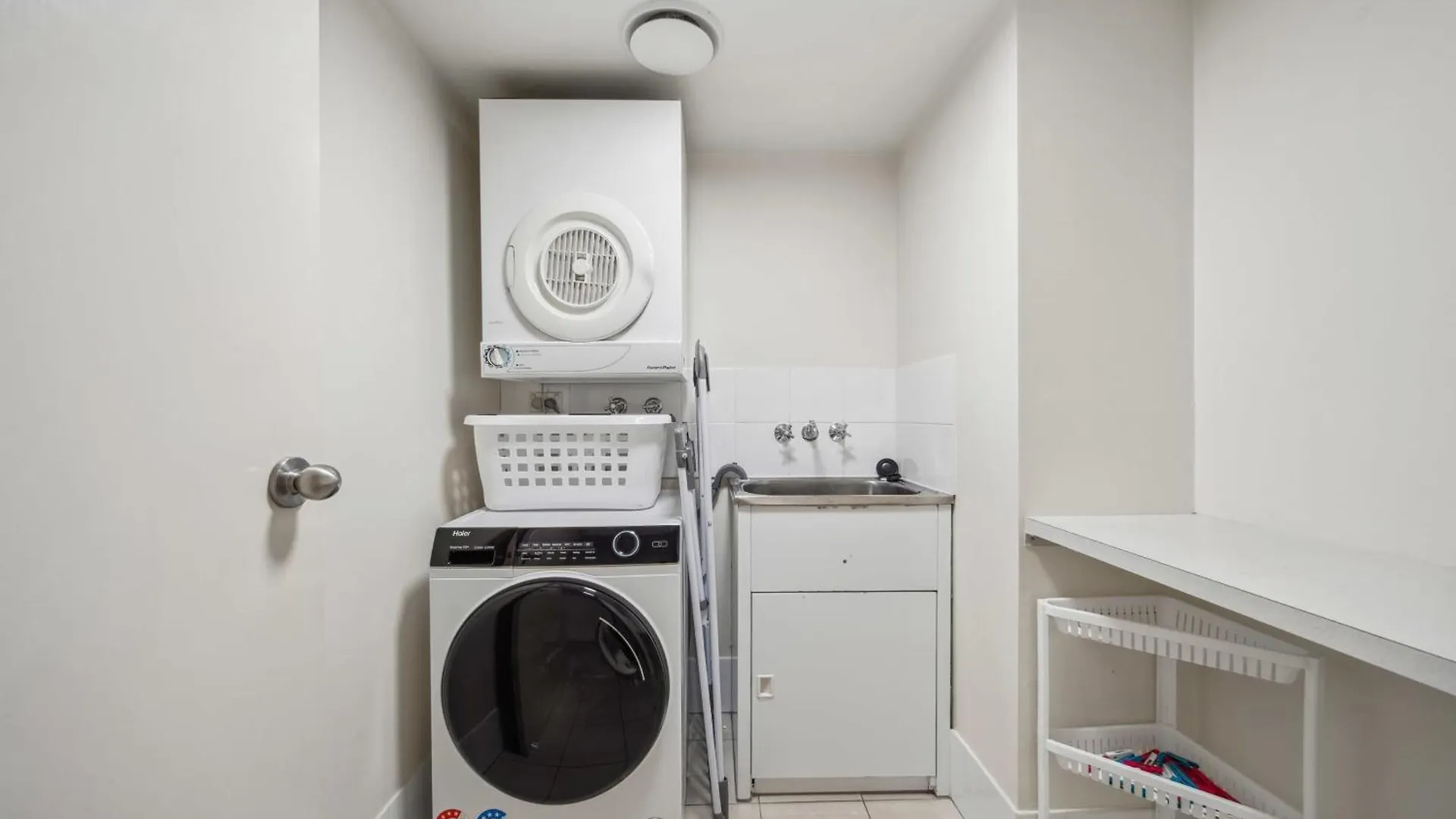 Windsong Caloundra Sunsets Sea Breezes And Style Apartment 0*,