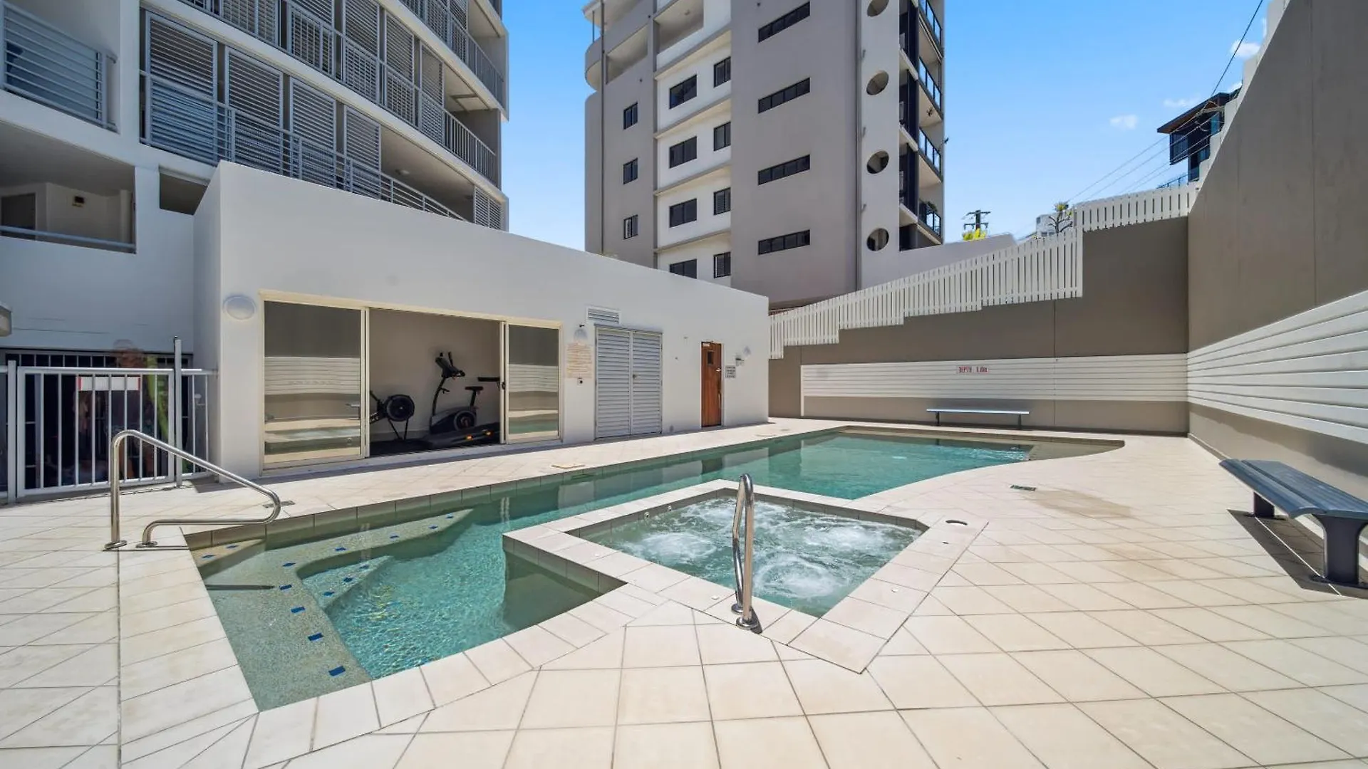 Windsong Caloundra Sunsets Sea Breezes And Style Apartment