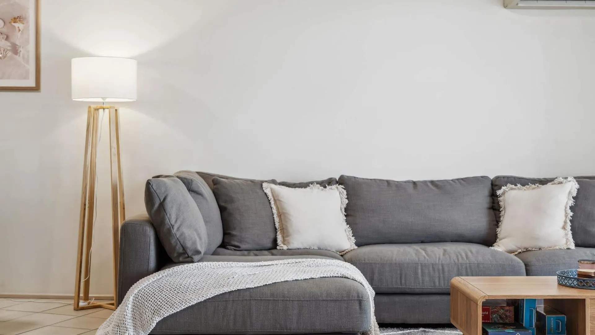 Windsong Caloundra Sunsets Sea Breezes And Style Apartment
